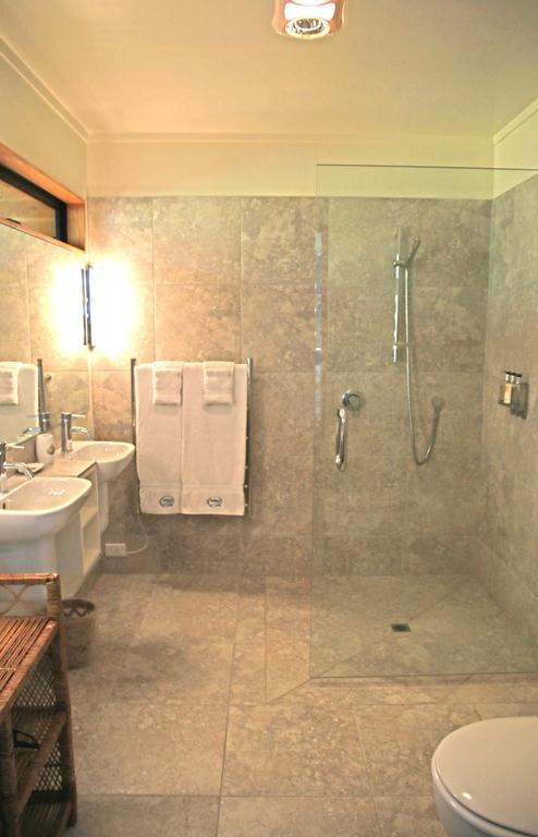 Twin Waters Lodge Collingwood Habitación foto